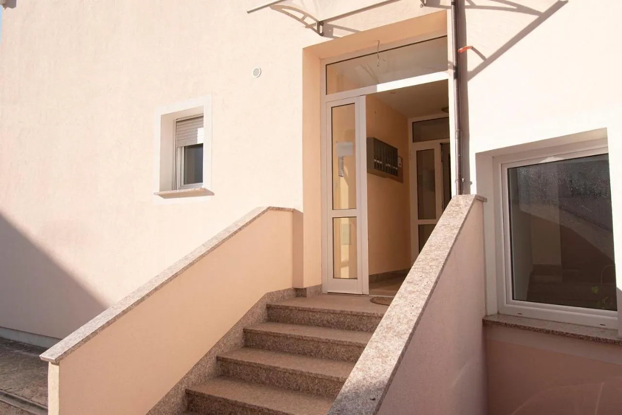 Apartment Sun Pula