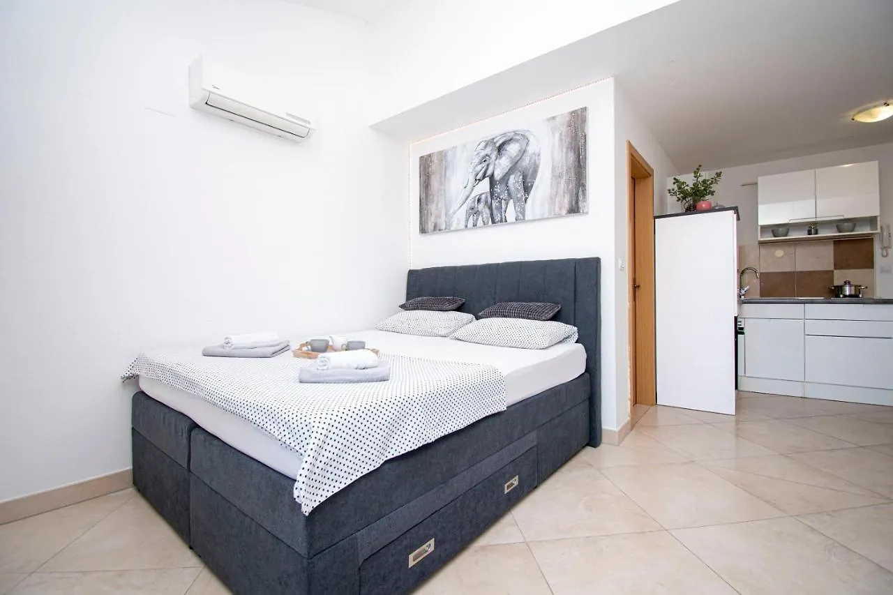 Apartment Sun Pula